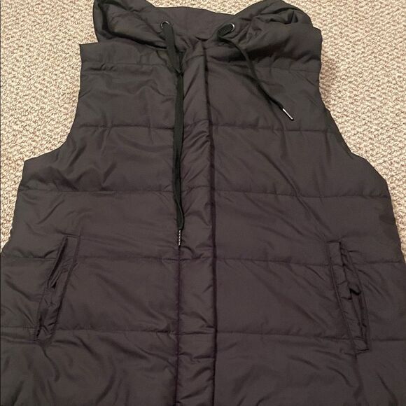 Easel Charcoal Hooded Vest - Picture 3 of 7